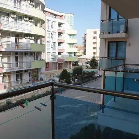 Sun Gate - Julia Napospart