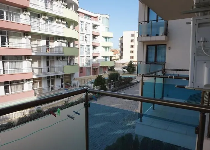 Sun Gate - Julia Napospart